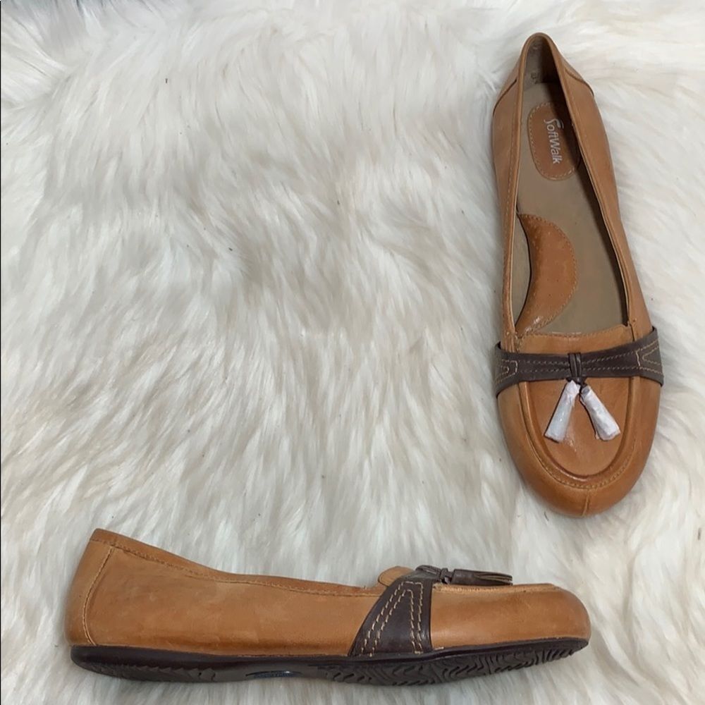 SoftWalk Tan and Brown Flats